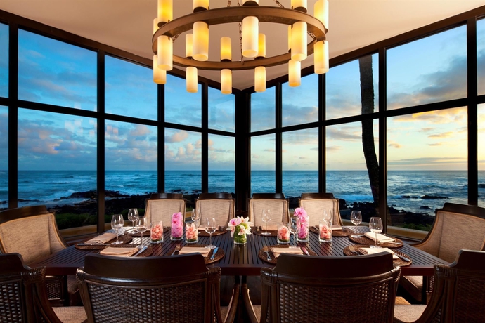 Imagen del bar/restaurante del Hotel Sheraton Kauai Resort. Foto 11