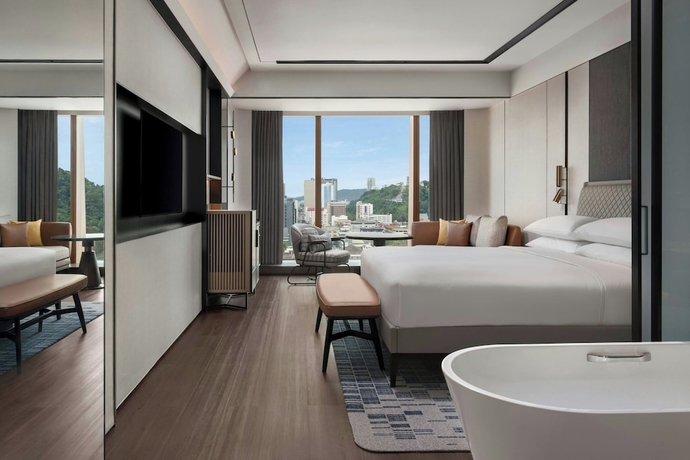 Imagen de la habitación del Hotel Sheraton Kota Kinabalu. Foto 7