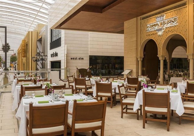 Imagen de los exteriores del Hotel Sheraton Kuwait, A Luxury Collection , Kuwait City. Foto 3