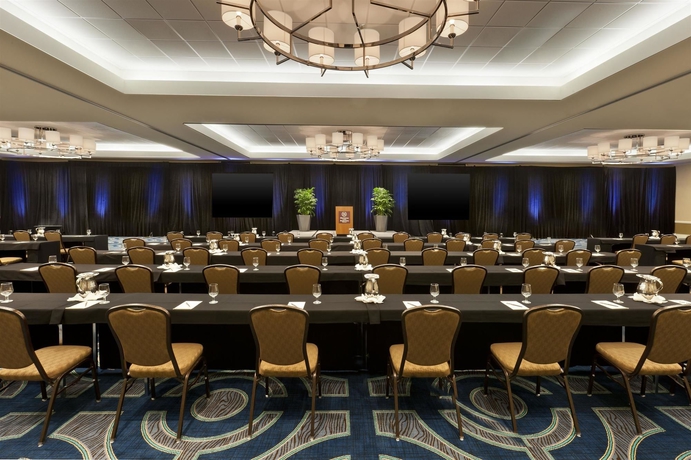 Imagen de los interiores del Hotel Sheraton Lake Buena Vista Resort. Foto 9