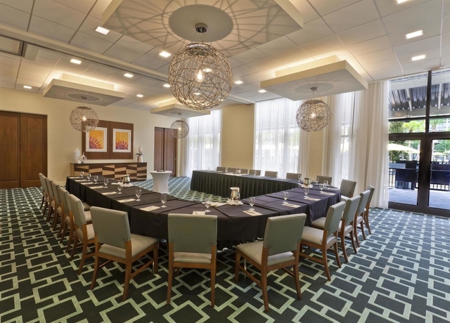 Imagen de los interiores del Hotel Sheraton Lake Buena Vista Resort. Foto 10