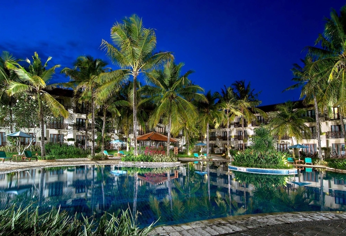 Imagen de la piscina del Hotel Sheraton Lampung. Foto 15