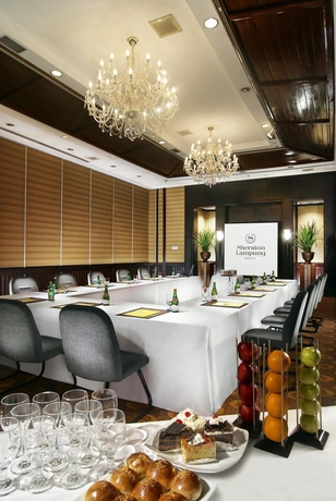 Imagen de los interiores del Hotel Sheraton Lampung. Foto 11