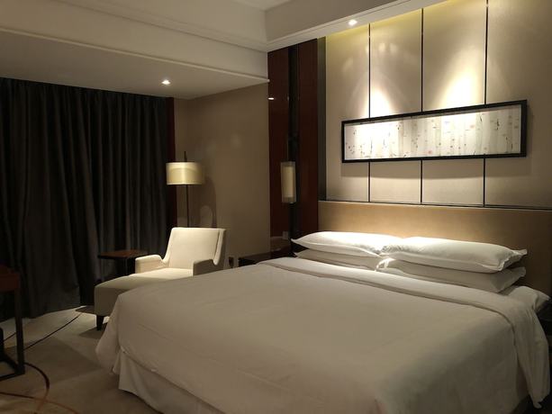 Imagen de la habitación del Hotel Sheraton Langfang Chaobai River Hotel. Foto 16