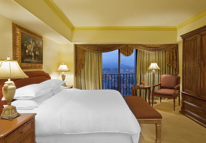 Imagen de la habitación del Hotel Sheraton Lima Historic Center. Foto 2