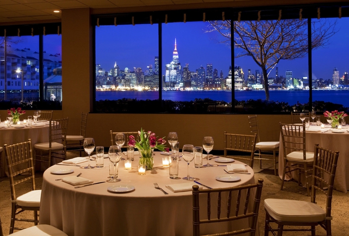 Imagen de los interiores del Hotel Sheraton Lincoln Harbor. Foto 14