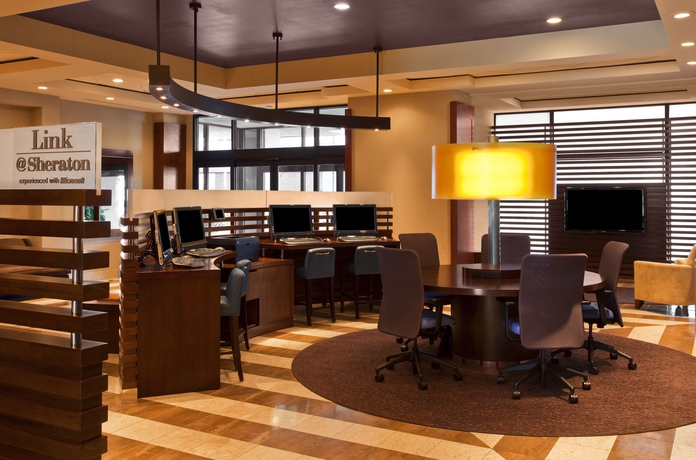 Imagen de los interiores del Hotel Sheraton Lincoln Harbor. Foto 15