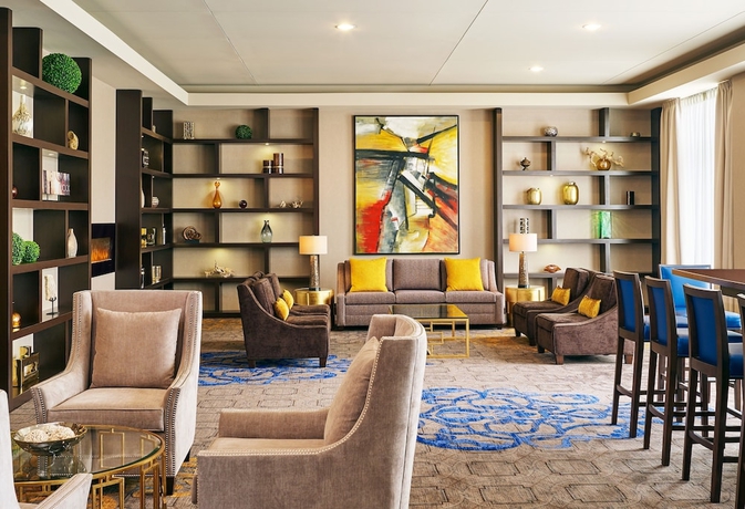Imagen de los interiores del Hotel Sheraton Lisle Naperville. Foto 16