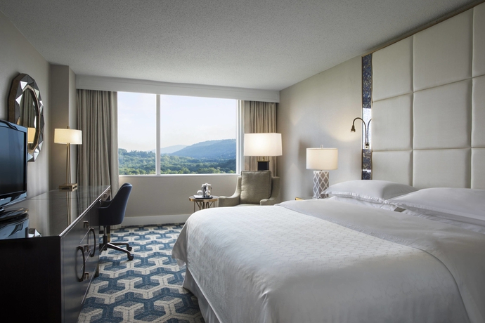 Imagen de la habitación del Hotel Sheraton Mahwah. Foto 5