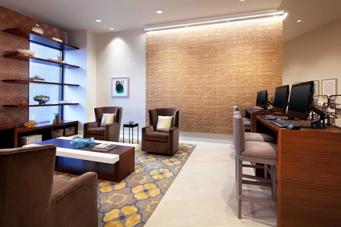 Imagen de los interiores del Hotel Sheraton Mckinney. Foto 9