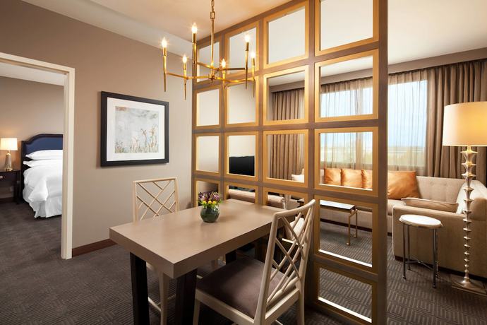 Imagen de la habitación del Hotel Sheraton Mckinney. Foto 2