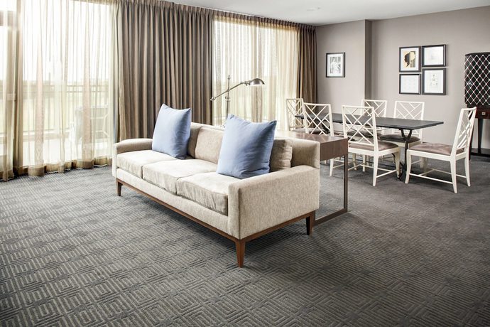 Imagen de la habitación del Hotel Sheraton Mckinney. Foto 3