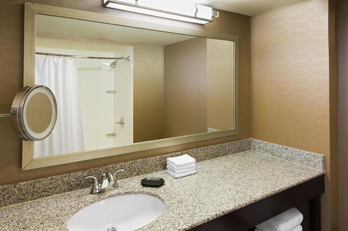 Imagen de la habitación del Hotel Sheraton Metairie - New Orleans. Foto 7