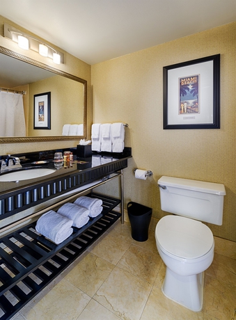 Imagen de la habitación del Hotel Sheraton Miami Airport and Executive Meeting Center. Foto 11
