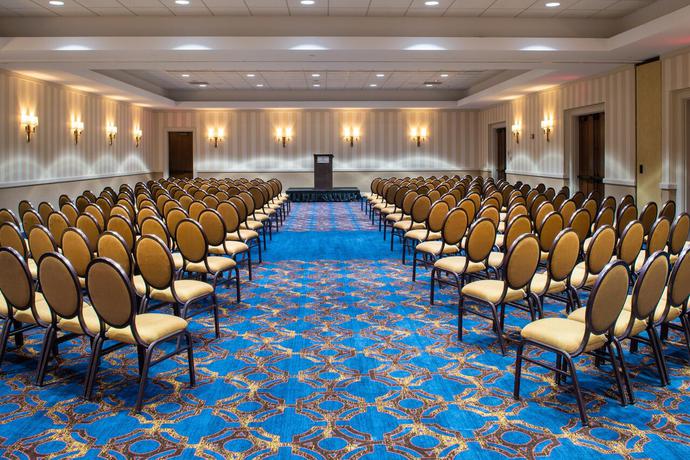 Imagen general del Hotel Sheraton Milwaukee Brookfield. Foto 11