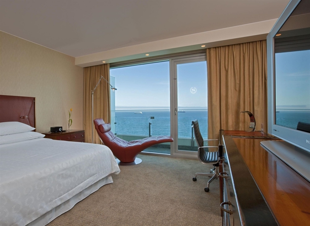 Imagen de la habitación del Hotel Sheraton Miramar and Convention Center. Foto 4