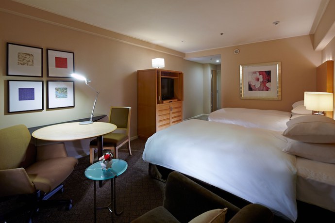 Imagen de la habitación del Hotel Sheraton Miyako Osaka. Foto 11