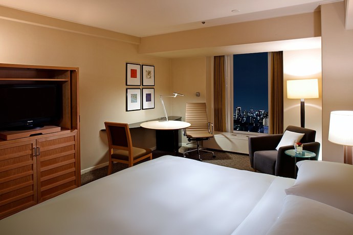 Imagen de la habitación del Hotel Sheraton Miyako Osaka. Foto 15
