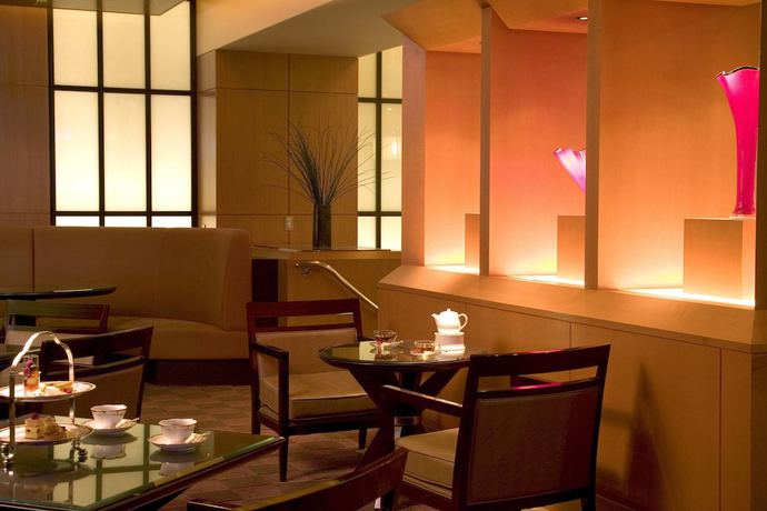 Imagen del bar/restaurante del Hotel Sheraton Miyako Osaka. Foto 4