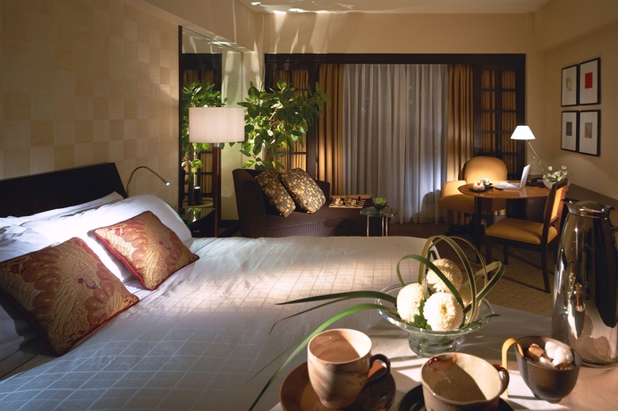 Imagen de la habitación del Hotel Sheraton Miyako Tokyo. Foto 7