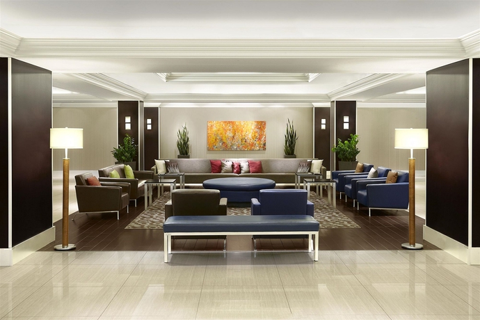 Imagen de los interiores del Hotel Sheraton Montreal Airport. Foto 8