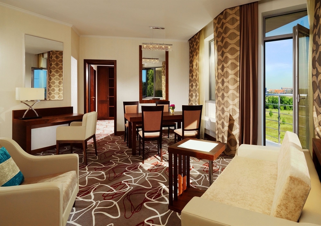 Imagen de los interiores del Hotel Sheraton Moscow Sheremetyevo Airport. Foto 12