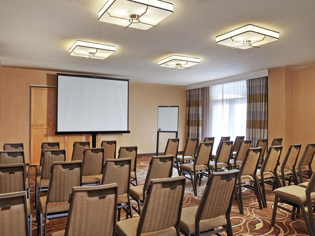 Imagen de los interiores del Hotel Sheraton Music City Nashville Airport. Foto 14