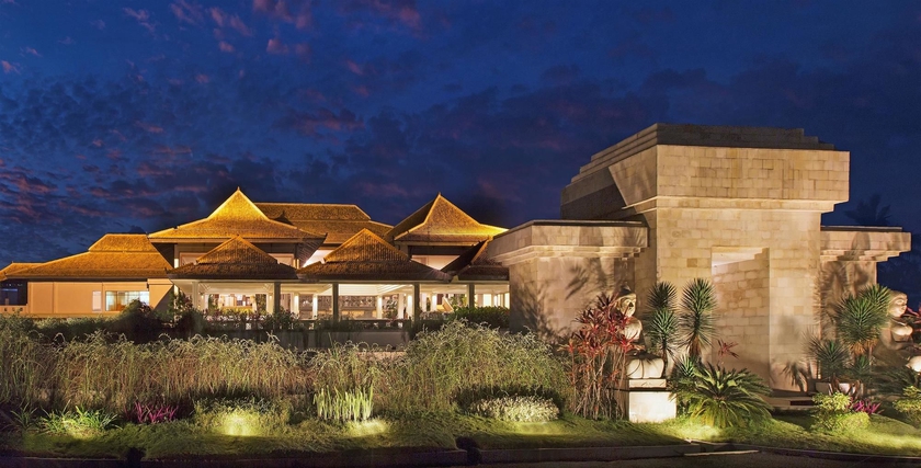 Imagen general del Hotel Sheraton Mustika Yogyakarta Resort and Spa. Foto 1