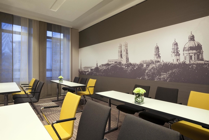 Imagen de los interiores del Hotel Sheraton München Westpark. Foto 11