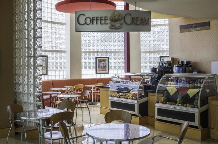 Imagen del bar/restaurante del Hotel Sheraton Myrtle Beach. Foto 4