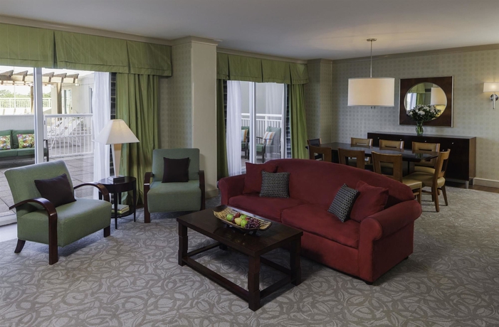 Imagen de la habitación del Hotel Sheraton Myrtle Beach. Foto 9