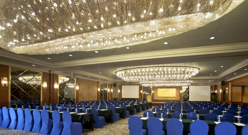 Imagen de los interiores del Hotel Sheraton Nanjing Kingsley Hotel and Towers. Foto 10