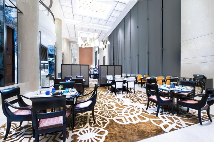 Imagen del bar/restaurante del Hotel Sheraton New Delhi. Foto 7