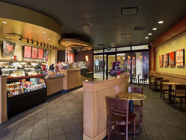 Imagen del bar/restaurante del Hotel Sheraton Niagara Falls. Foto 4