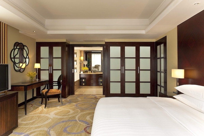 Imagen de la habitación del Hotel Sheraton Ningbo. Foto 12