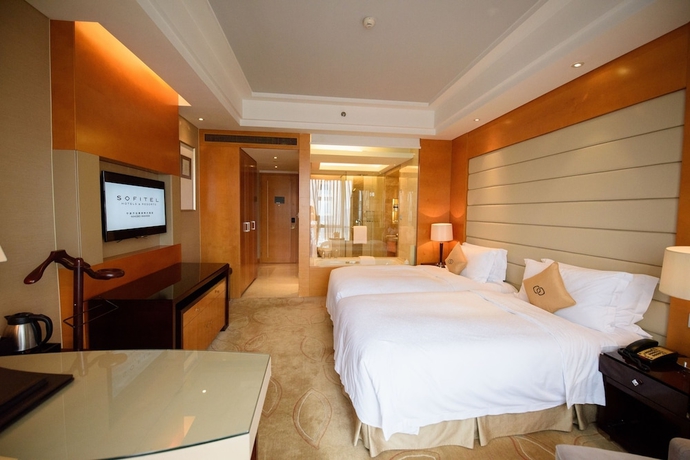 Imagen de la habitación del Hotel Sheraton Ningbo Yinzhou. Foto 5