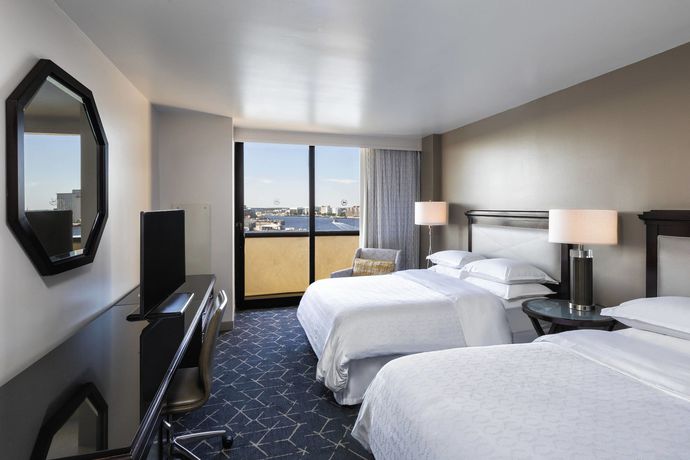 Imagen de la habitación del Hotel Sheraton Norfolk Waterside. Foto 5