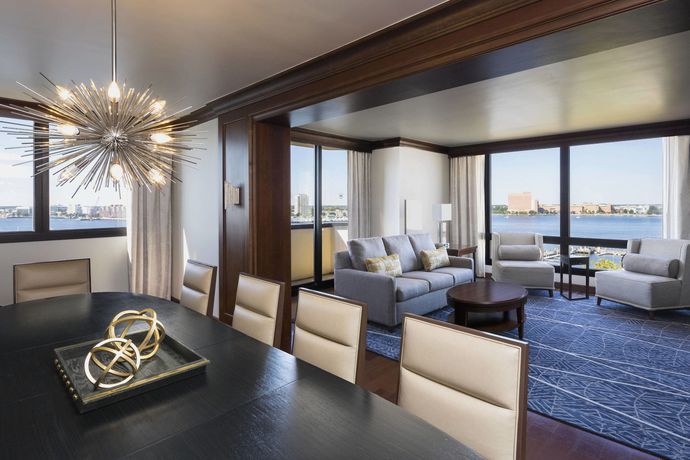 Imagen de la habitación del Hotel Sheraton Norfolk Waterside. Foto 9