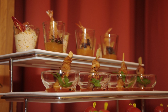 Imagen del bar/restaurante del Hotel Sheraton Offenbach. Foto 2