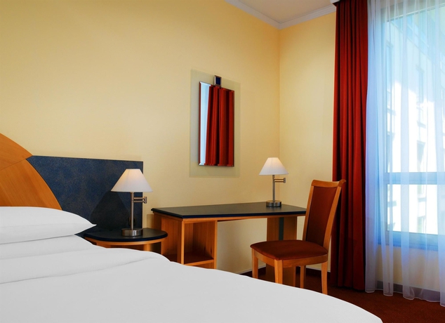 Imagen de la habitación del Hotel Sheraton Offenbach. Foto 10