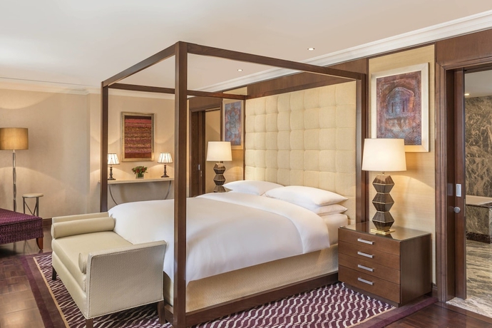 Imagen de la habitación del Hotel Sheraton Oman. Foto 7