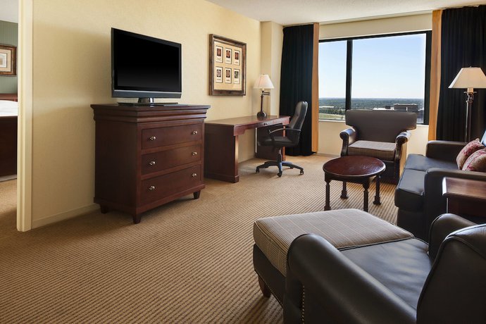 Imagen de la habitación del Hotel Sheraton Overland Park Hotel at the Convention Center. Foto 6