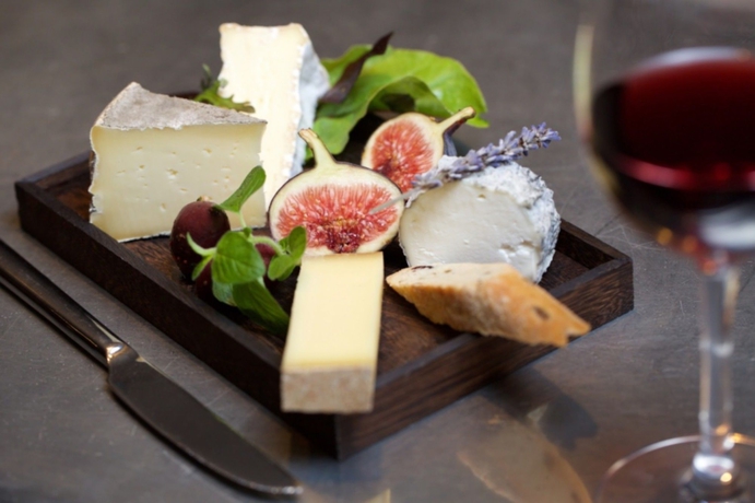 Imagen del bar/restaurante del Hotel Sheraton Paris Airport and Conference Center. Foto 11