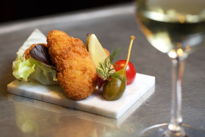 Imagen del bar/restaurante del Hotel Sheraton Paris Charles de Gaulle Airport. Foto 9