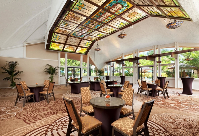 Imagen de los interiores del Hotel Sheraton Park At The Anaheim Resort. Foto 11