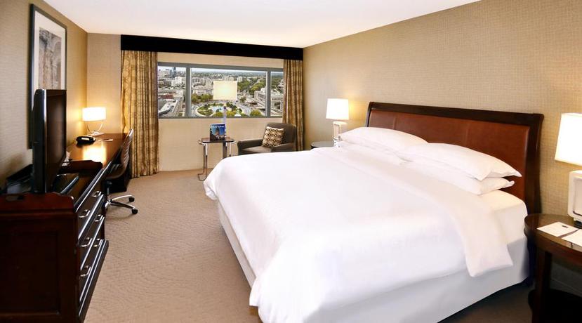 Imagen de la habitación del Hotel Sheraton Philadelphia Downtown. Foto 15