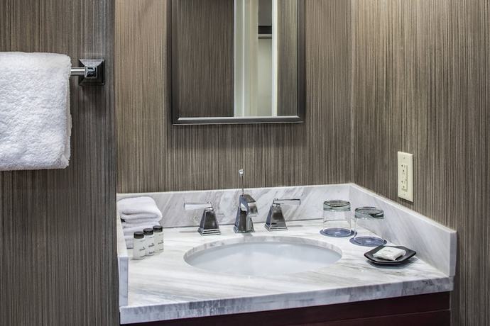 Imagen de la habitación del Hotel Sheraton Philadelphia University City. Foto 15