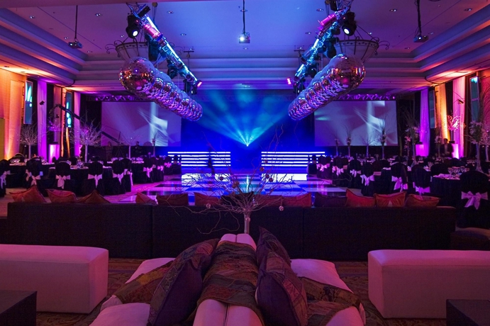 Imagen de los interiores del Hotel Sheraton Pilar and Convention Center. Foto 6