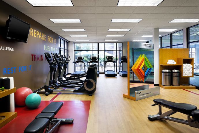 Imagen de los interiores del Hotel Sheraton Pittsburgh At Station Square. Foto 13