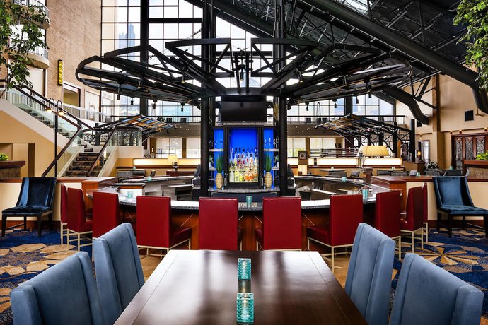 Imagen del bar/restaurante del Hotel Sheraton Pittsburgh At Station Square. Foto 4
